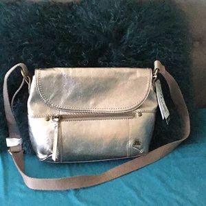 Medium size The Sak leather goldtone purse